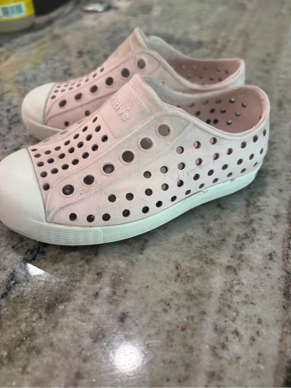 Native Kids Slip-On Water Shoes in Pale Pink